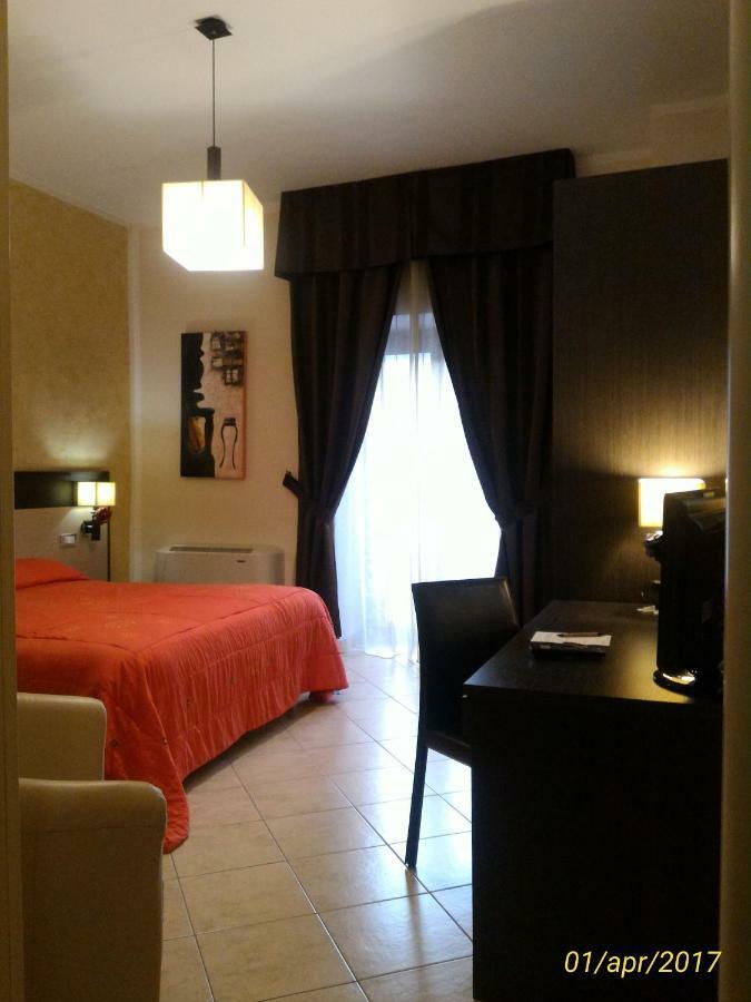 La Terrazza B&B Rossano Bagian luar foto