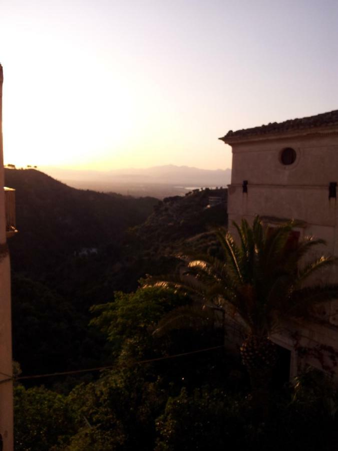 La Terrazza B&B Rossano Bagian luar foto