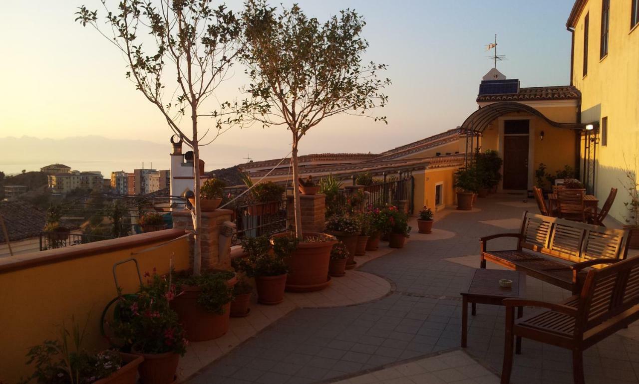 La Terrazza B&B Rossano Bagian luar foto